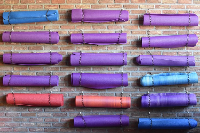 Choosing the Right Yoga Mat